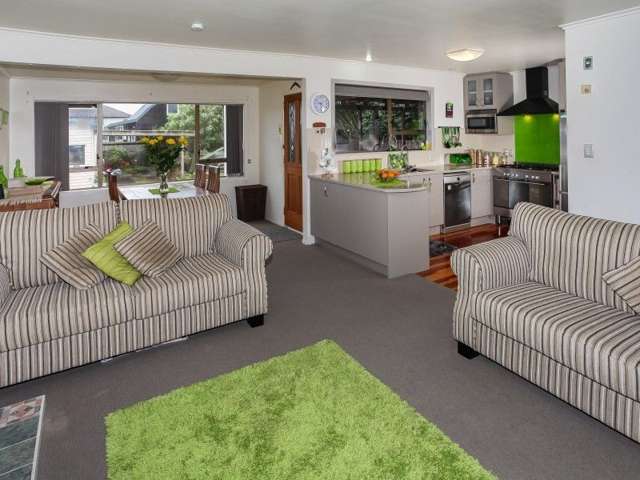 6 Berwyn Avenue Takanini_2