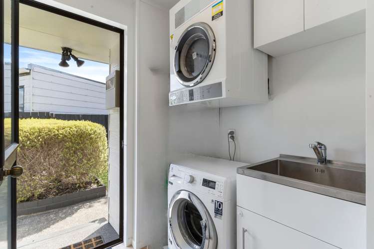 2/63a Colwill Road Massey_19