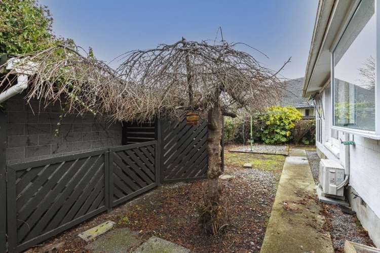 215A Memorial Avenue Burnside_13