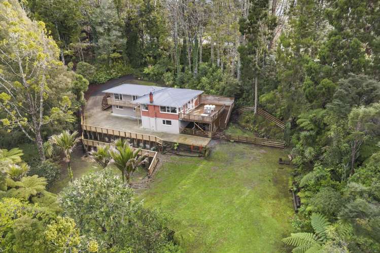 208 Forest Hill Road Waiatarua_26