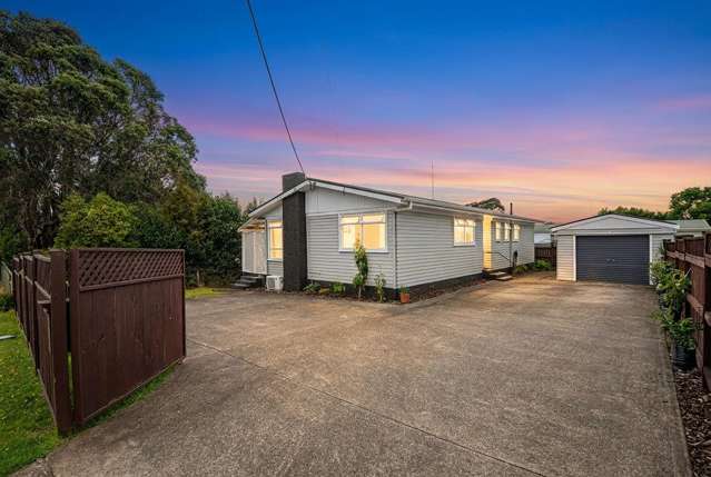 Opportunity Knocks! 4 Bedroom Family In Tiki!