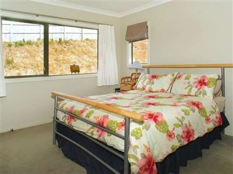 24 Dusky Crescent Aotea_11