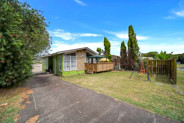 57 Ashgrove Road Mangere_1