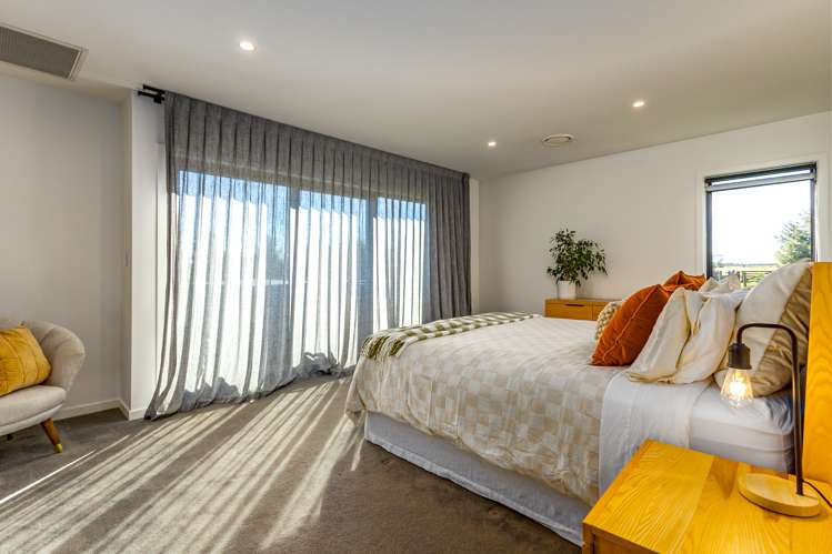 162 Beach Road East Elgin_19