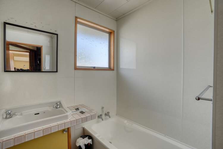 12 Stafford Street Hokitika_14