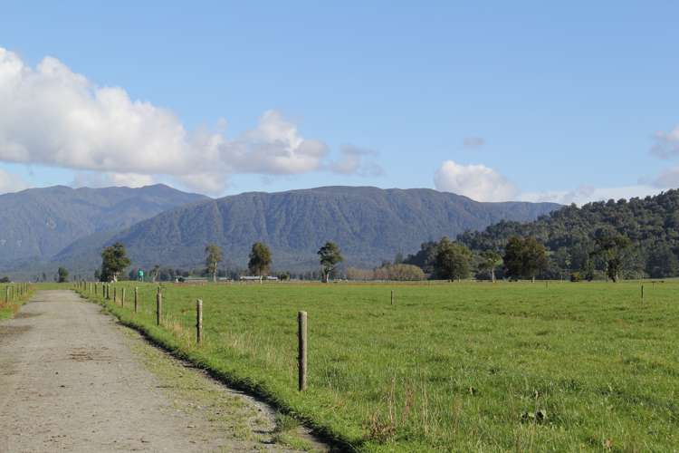 70 Johnston Road Kokatahi_14