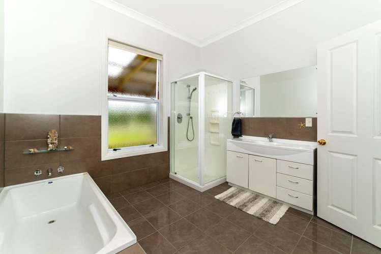 144 Ngakoroa Road Ormond_13