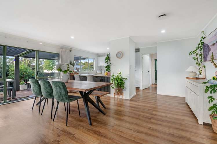 2/1 Langton Road Stanmore Bay_3