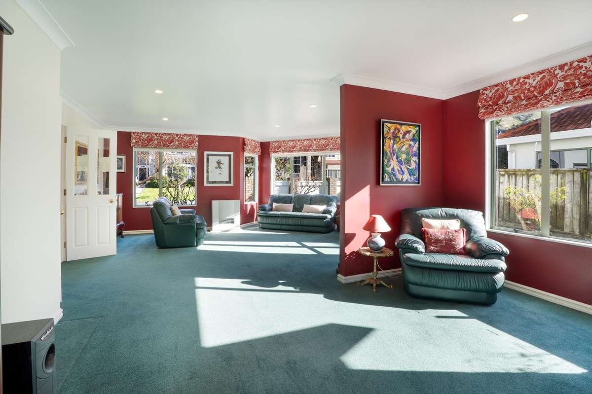 18 Amesbury Drive_3