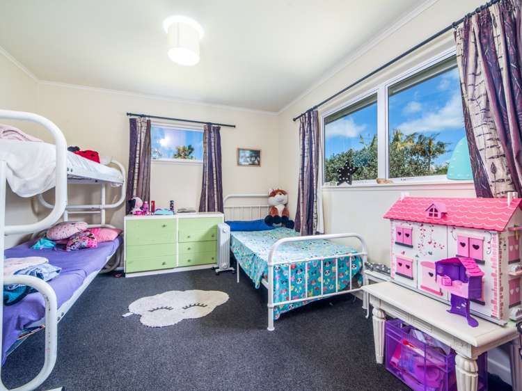 9 Tiroroa Avenue Te Atatu South_14