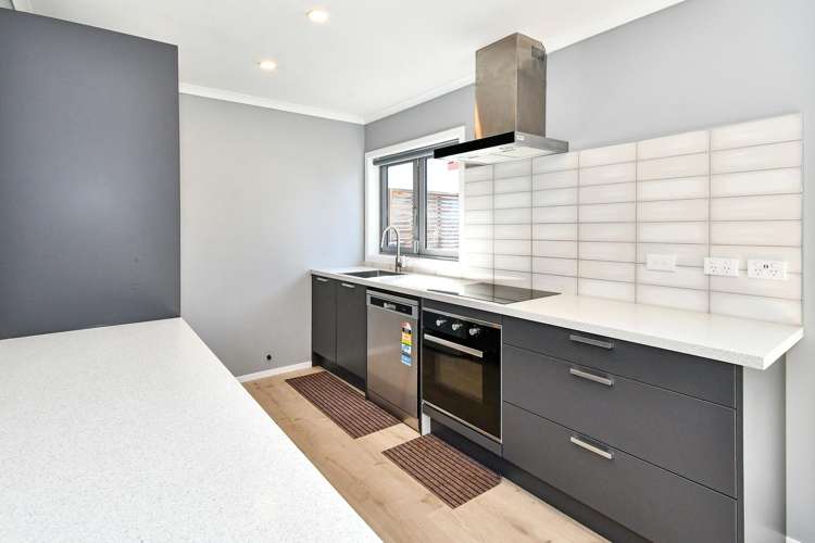 2/168 Panama Road Mount Wellington_5