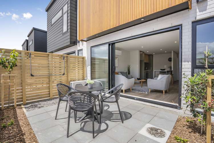 2/90 Knights Road Woburn_19