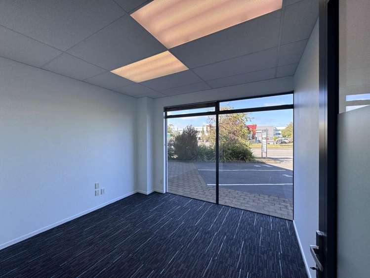 Unit C, 16 Sheffield Crescent Burnside_16