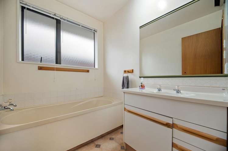 14 Takaro Avenue Sockburn_19