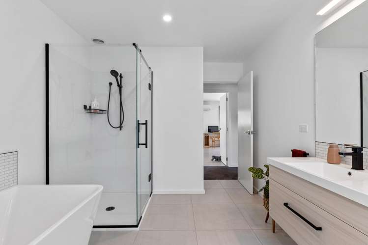 94 Hamilton Drive Wainui_16