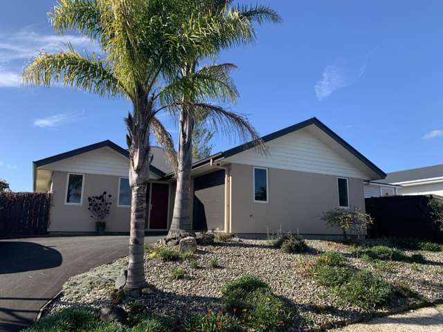 Charming 3 Bedroom Home in Prime Location