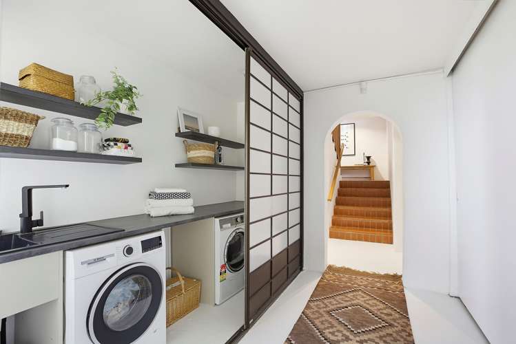 35 Connaught Terrace Brooklyn_30