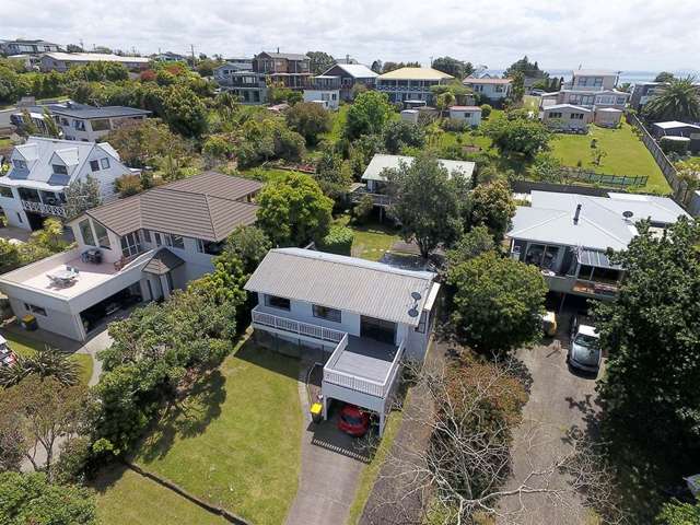 7 Kotanui Avenue Army Bay_1