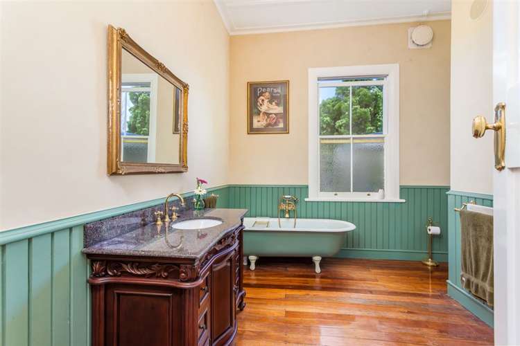 2334 State Highway 16 Helensville_13