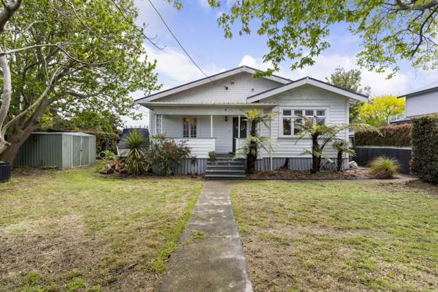 51 and 51A Harding Avenue Mt Wellington_2