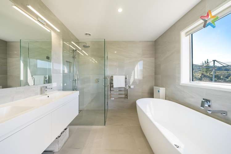 303 Fairview Drive Akatarawa_22