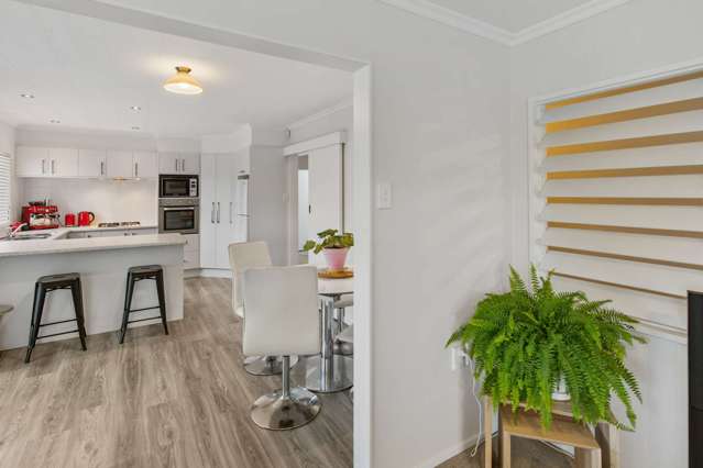 6 Ajax Place Welcome Bay_3