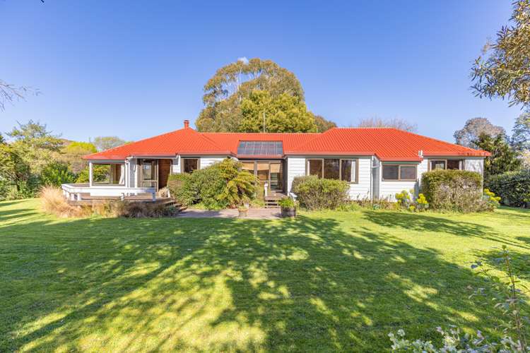 155 Willow Park Drive Opaki_18