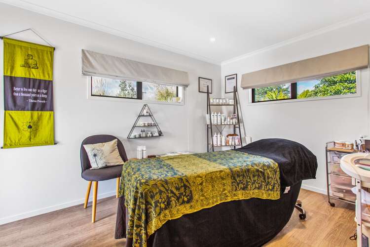 4 Armstrong Way Waiuku_16