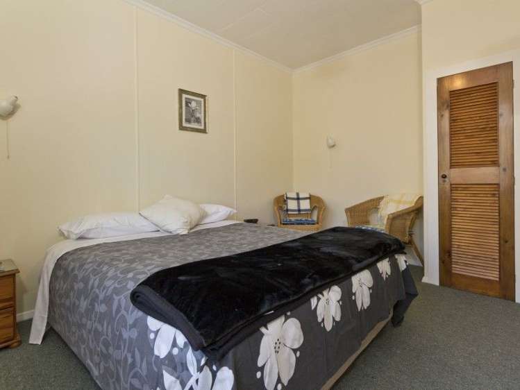 28 Waikawa Road Picton_8