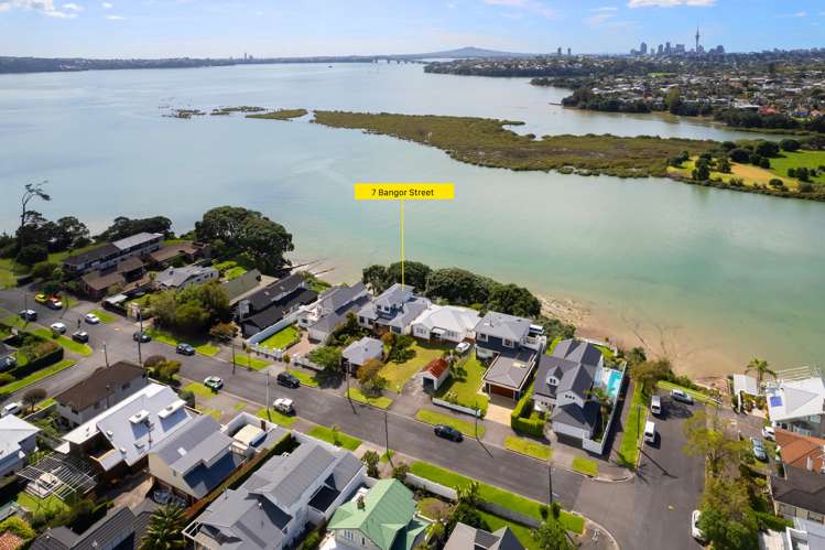 7 Bangor Street Point Chevalier_24