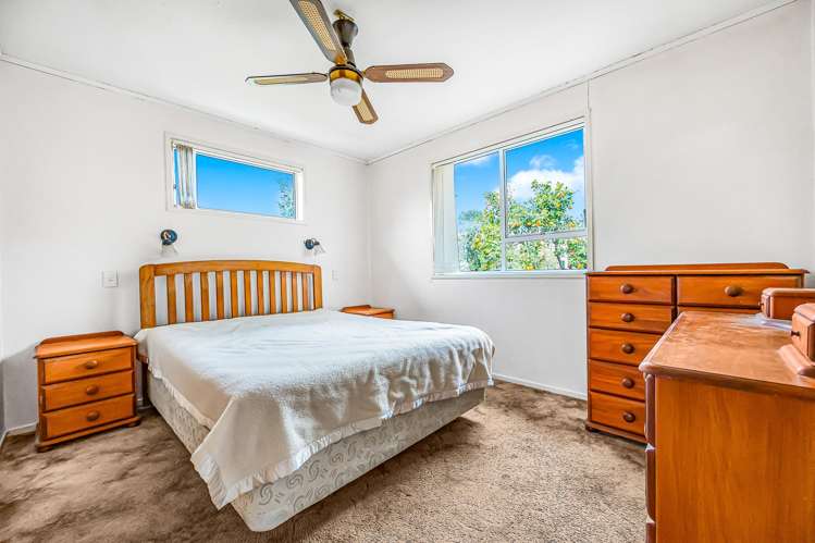 99 Riverpark Crescent Henderson_10