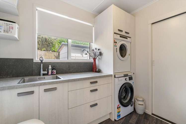 45 Town Point Road Maketu_13