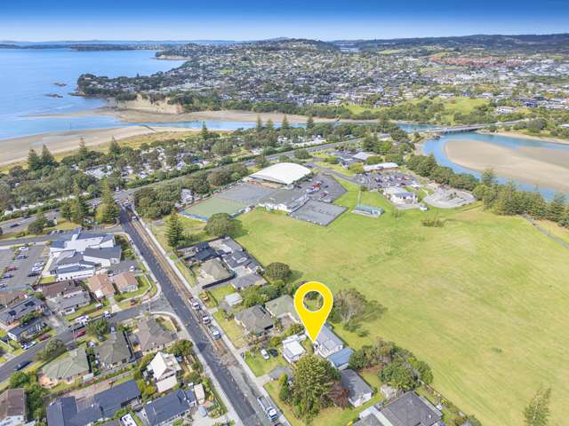 12 Centreway Road Orewa_3