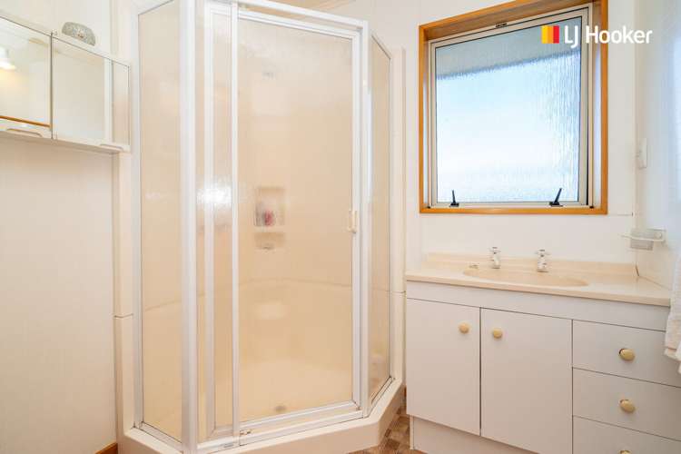 37 Albion Street Shiel Hill_12