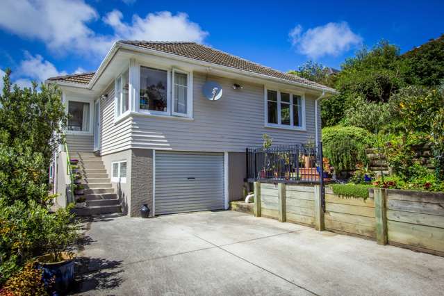 38 Collins Avenue Tawa_1