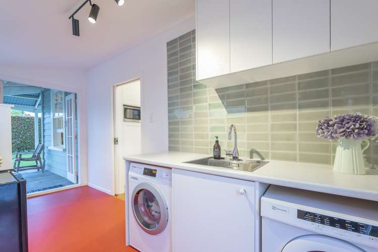 100 Old Mill Road Westmere_9