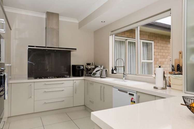 17 Tihi Street Stonefields_3