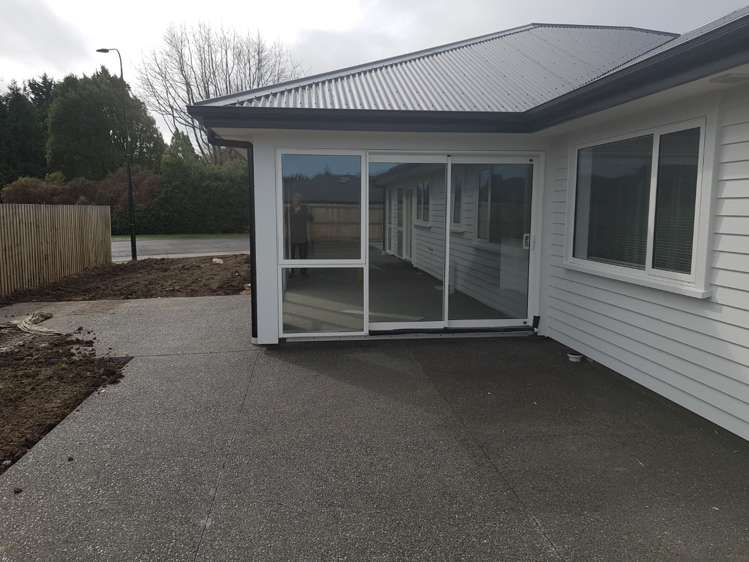 93a-B Gladstone Road Woodend_18