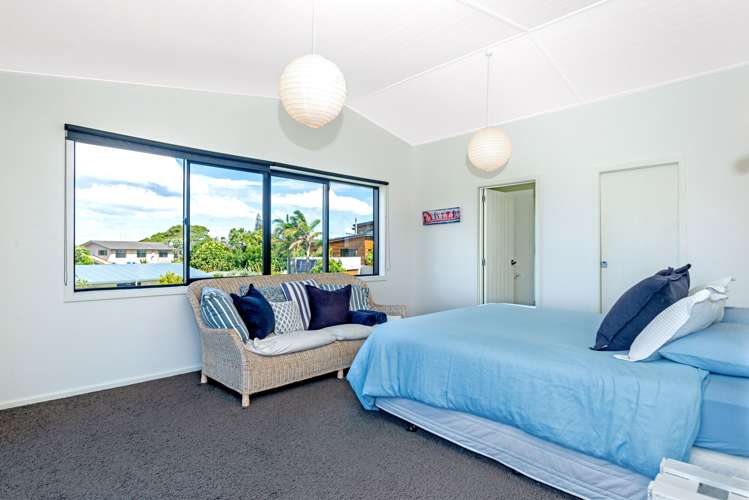 13 Sandy Cove Wainui_11