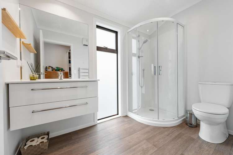 6 Poplar Grove Feilding_9