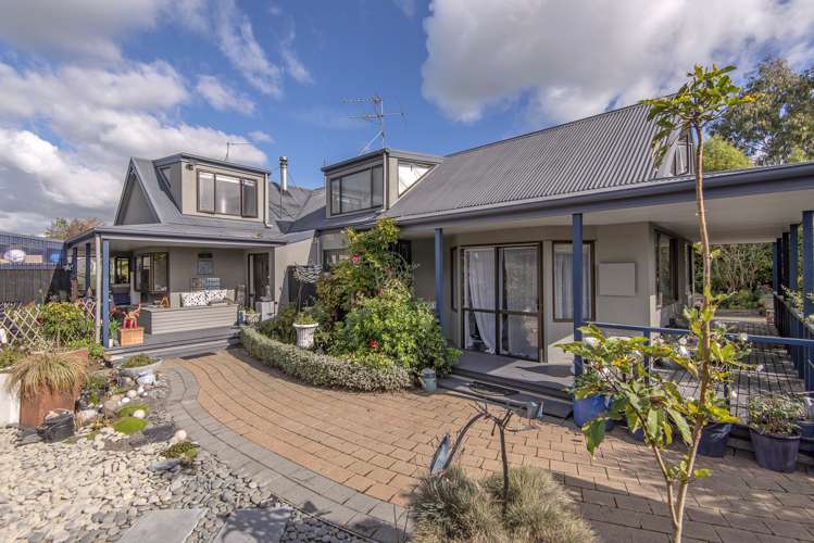 1699 Cust Road Cust_8