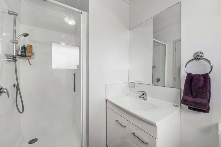 16 Weka Place 10728_11