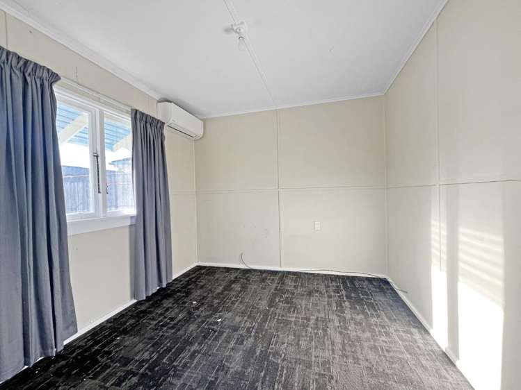 305 Featherston Street 10930_8