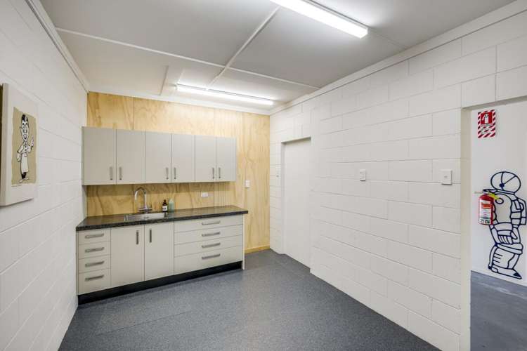 405 Avenue Road East Hastings Central_12