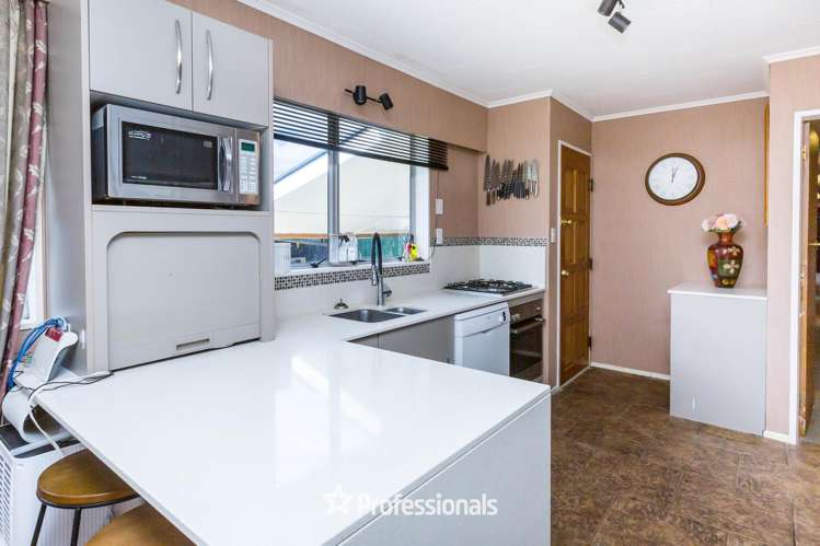 169 California Drive Totara Park_5