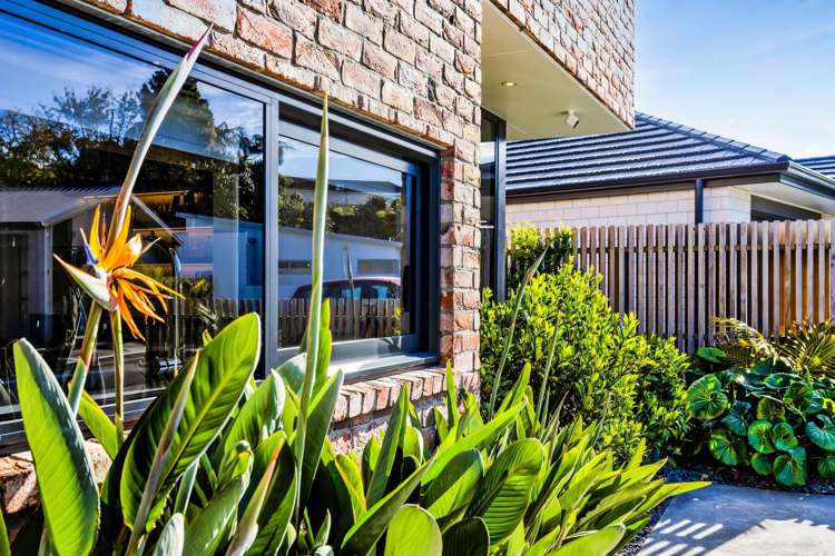 7 Mackillop Way Brooklands_23