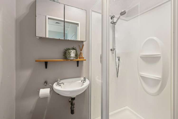 75 Lytton Street Glenholme_12