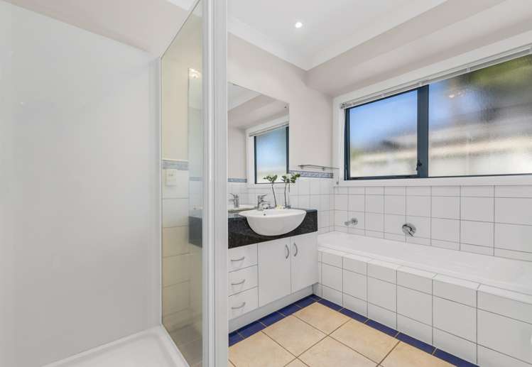 6 Lansell Drive East Tamaki Heights_22