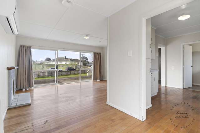 12 White Road Manurewa_1