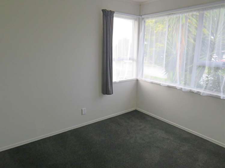 28 Burbank Avenue Manurewa_9